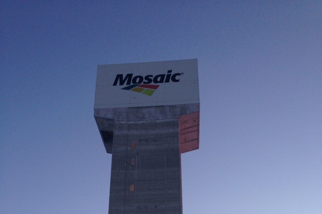 Mosaic to cut 199 jobs as sulphur shortage idles South Fort Meade